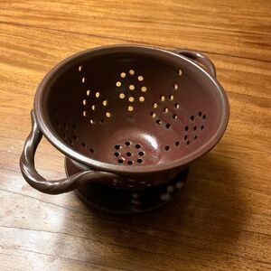 Studio Art Pottery Small Colander, Berry Bowl w Drip Plate